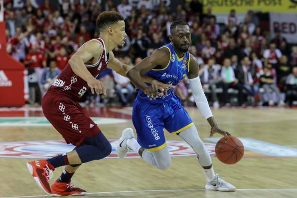 展和阅读比 展和阅读比