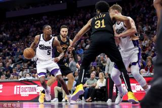 和进攻乏力 和进攻乏力